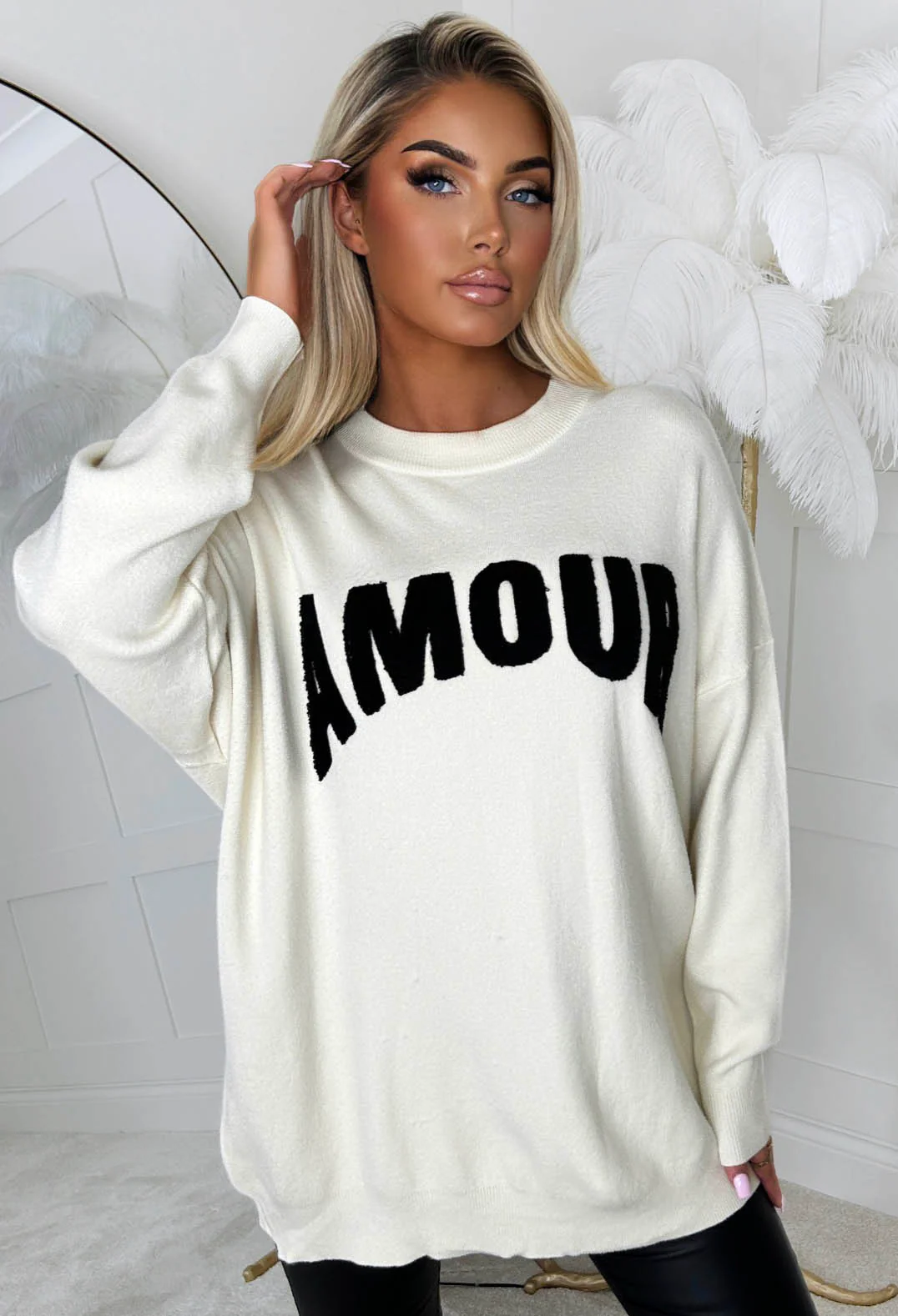 Amour Chic Cream Slogan Soft Jumper - Image 3