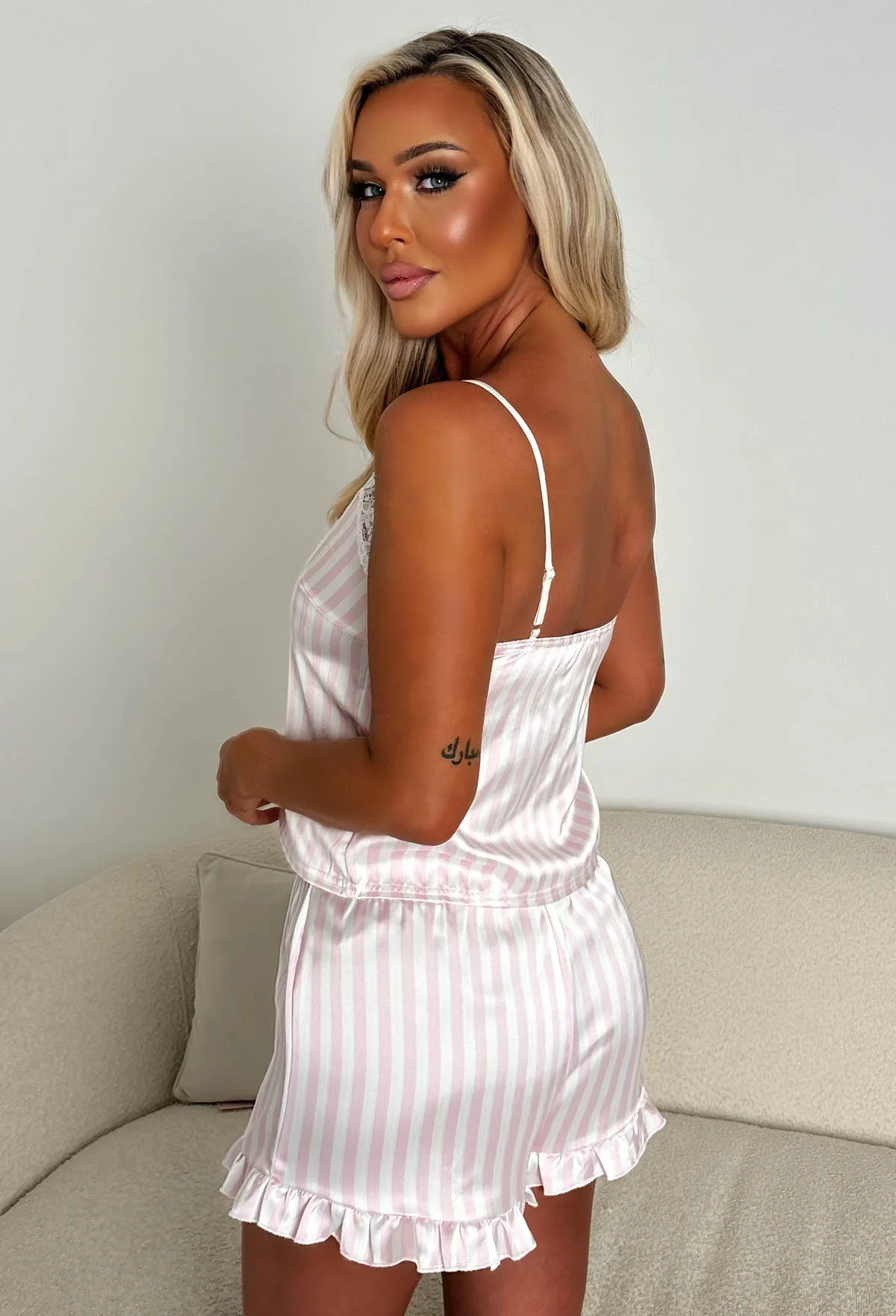 Amoura Light Pink Lace Detail Cami Pyjama Set - Image 3