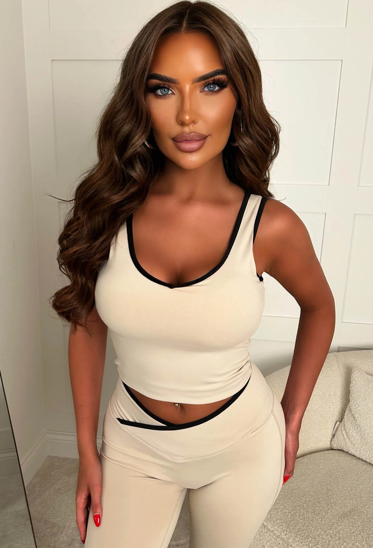 Effortless Cool Beige Contrast Edge Activewear Set - Image 2