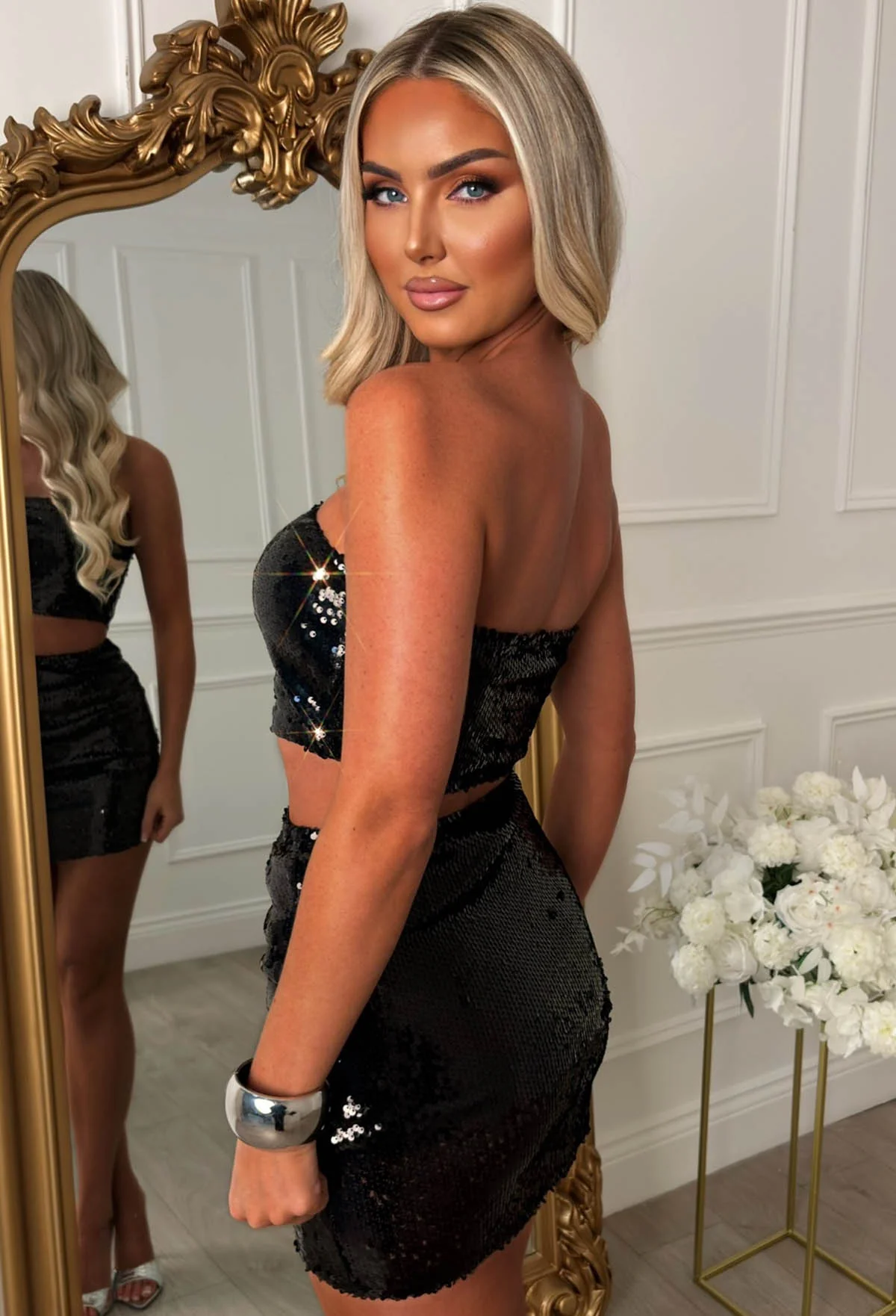 Glamour Aesthetic Black Sequin Bandeau & Mini Skirt Co-ord Set - Image 2
