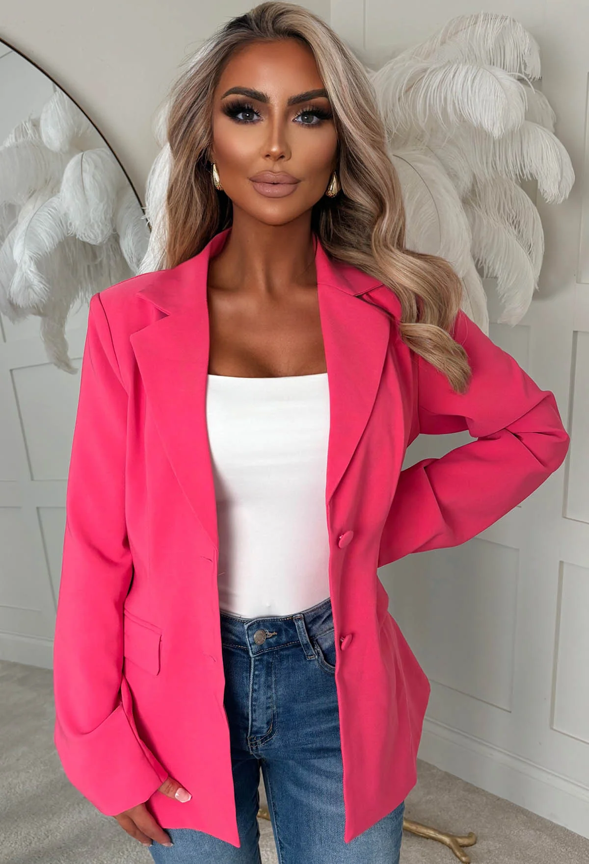 It Girl Essential Fuchsia Fitted Blazer - Image 4