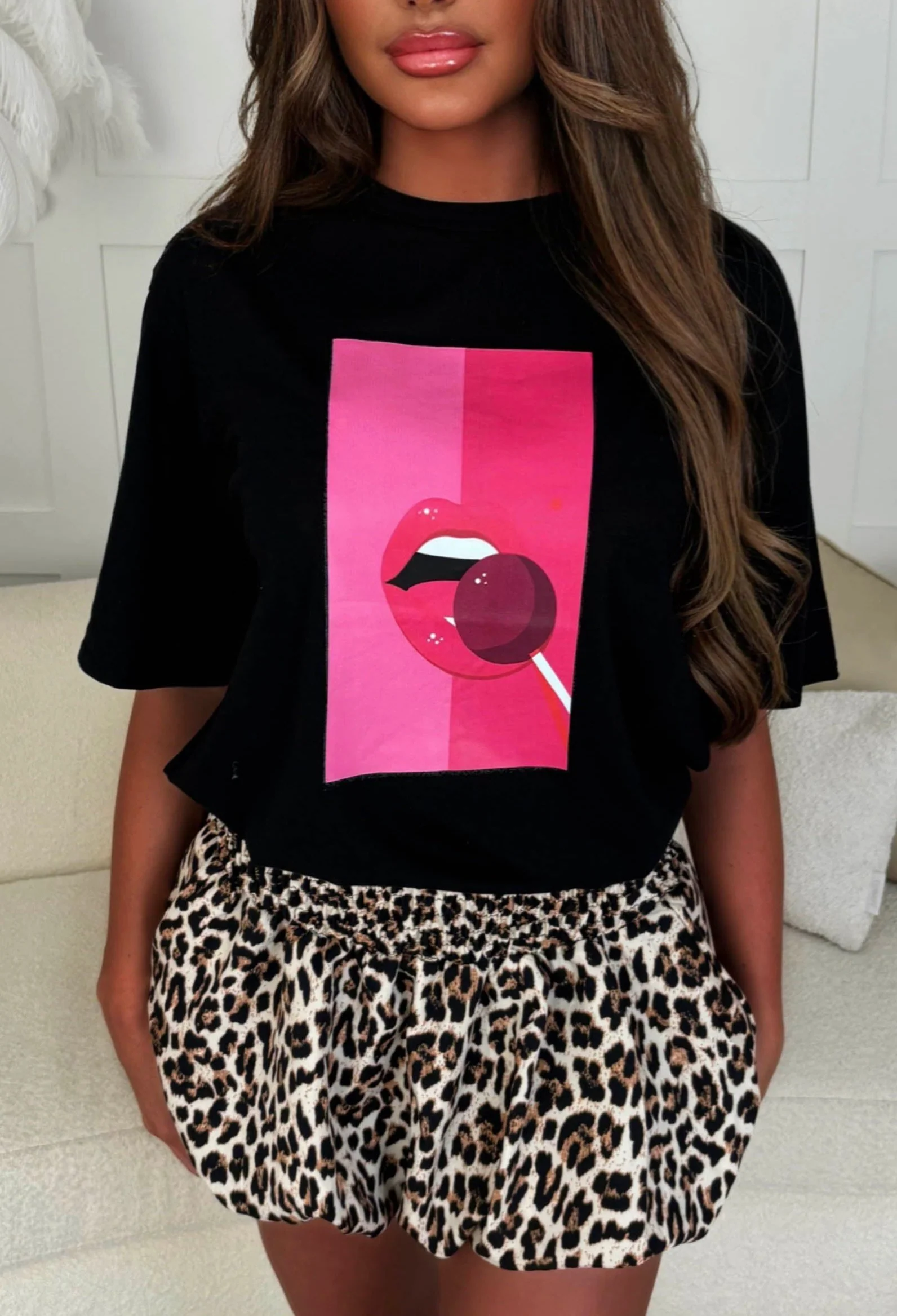 Kiss On The Lips Black Lip Slogan T-Shirt - Image 3