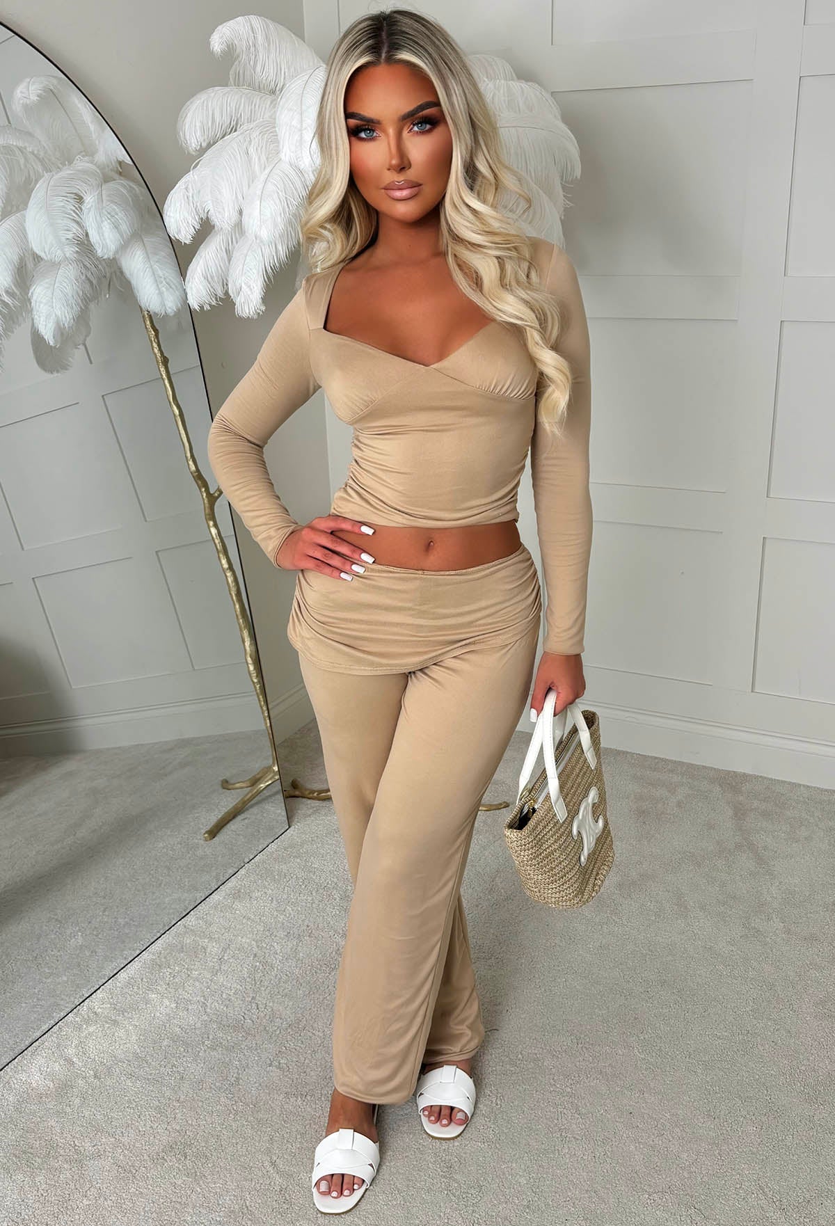 Casually Luxe Beige Stretch Ruched Straight Trousers - Image 3