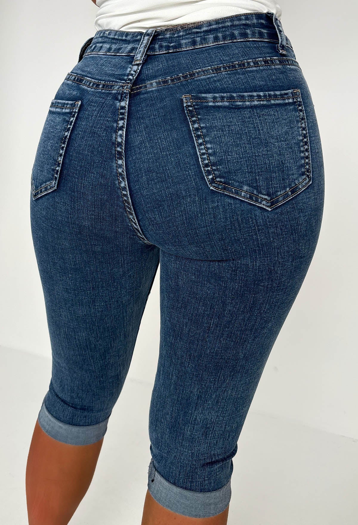 Sammy Mid Wash Stretch Denim Capri Pants With Turn Up's - Image 4