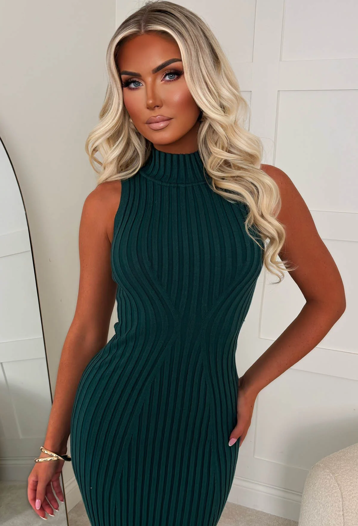 Sculpted Couture Green Knitted Midi Dress - Image 3