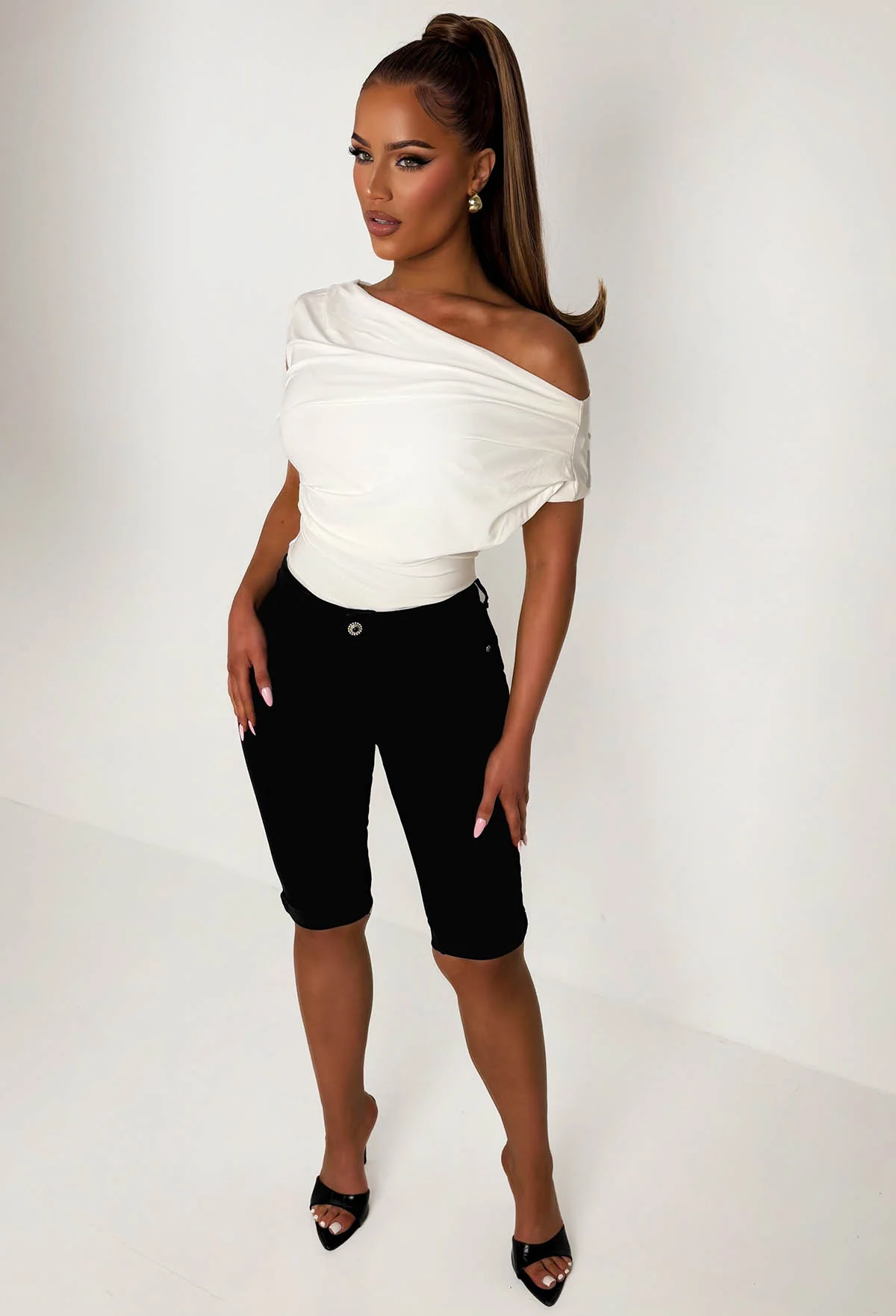 She's Untouchable Black Stretch Pedal Pusher Denim Turn Up Capri Jeans - Image 4