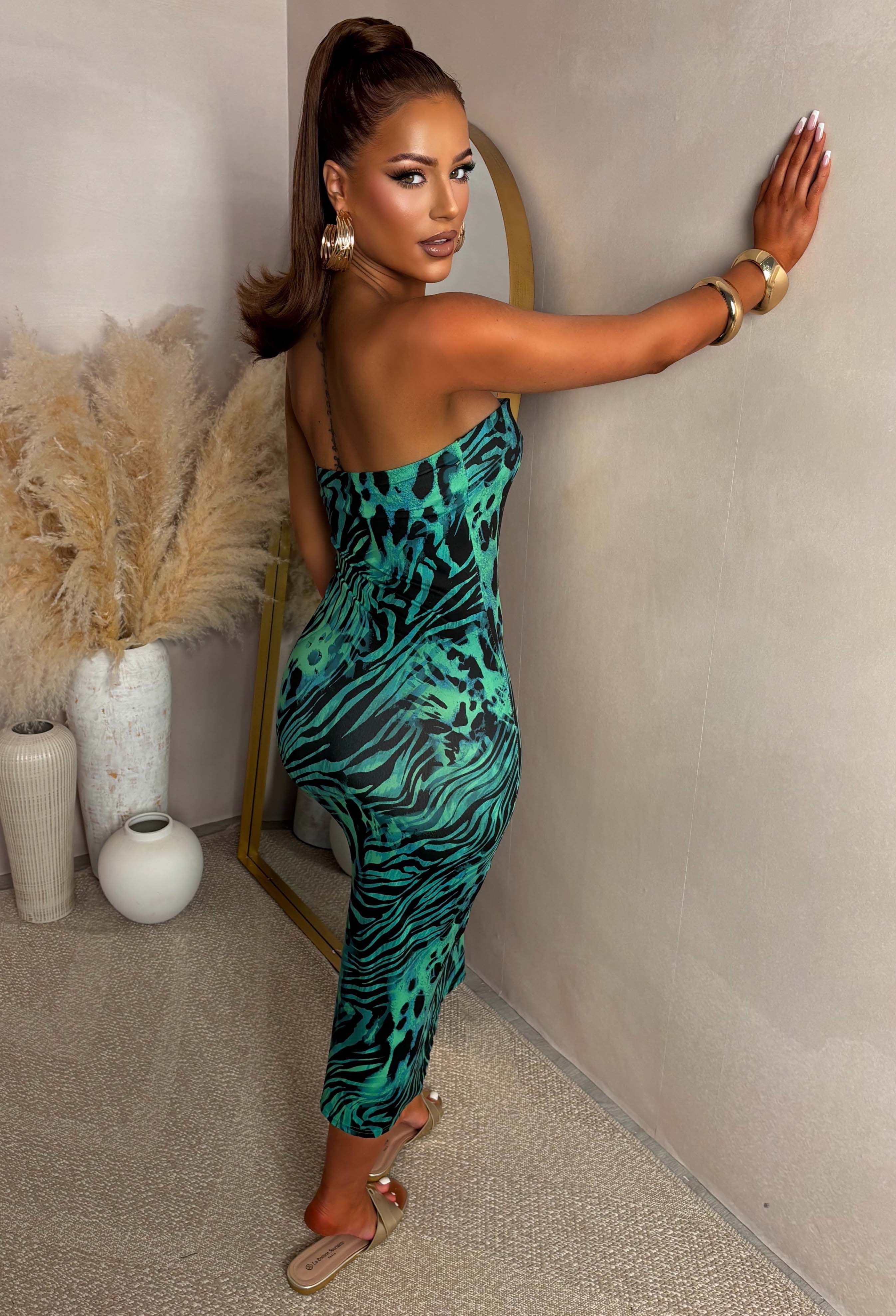 Sweet Essential Green Printed Jersey Bandeau With Side Slit - Image 4