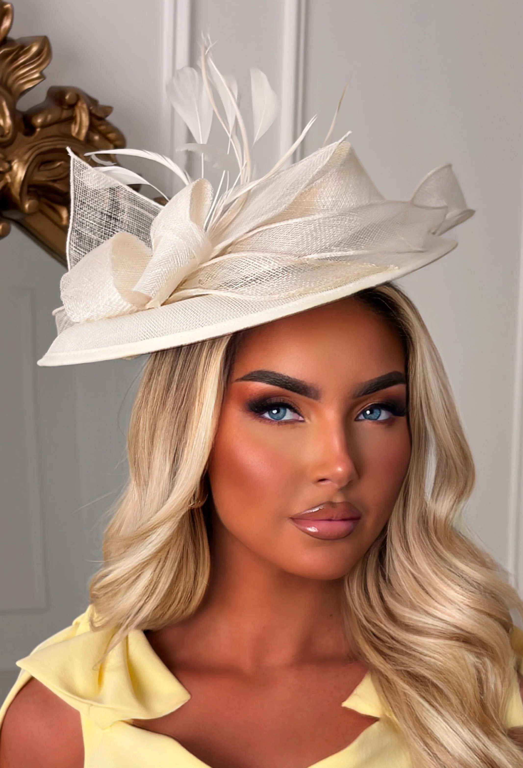 Sweet Luxe Cream Feather Detail Fascinator - Image 2